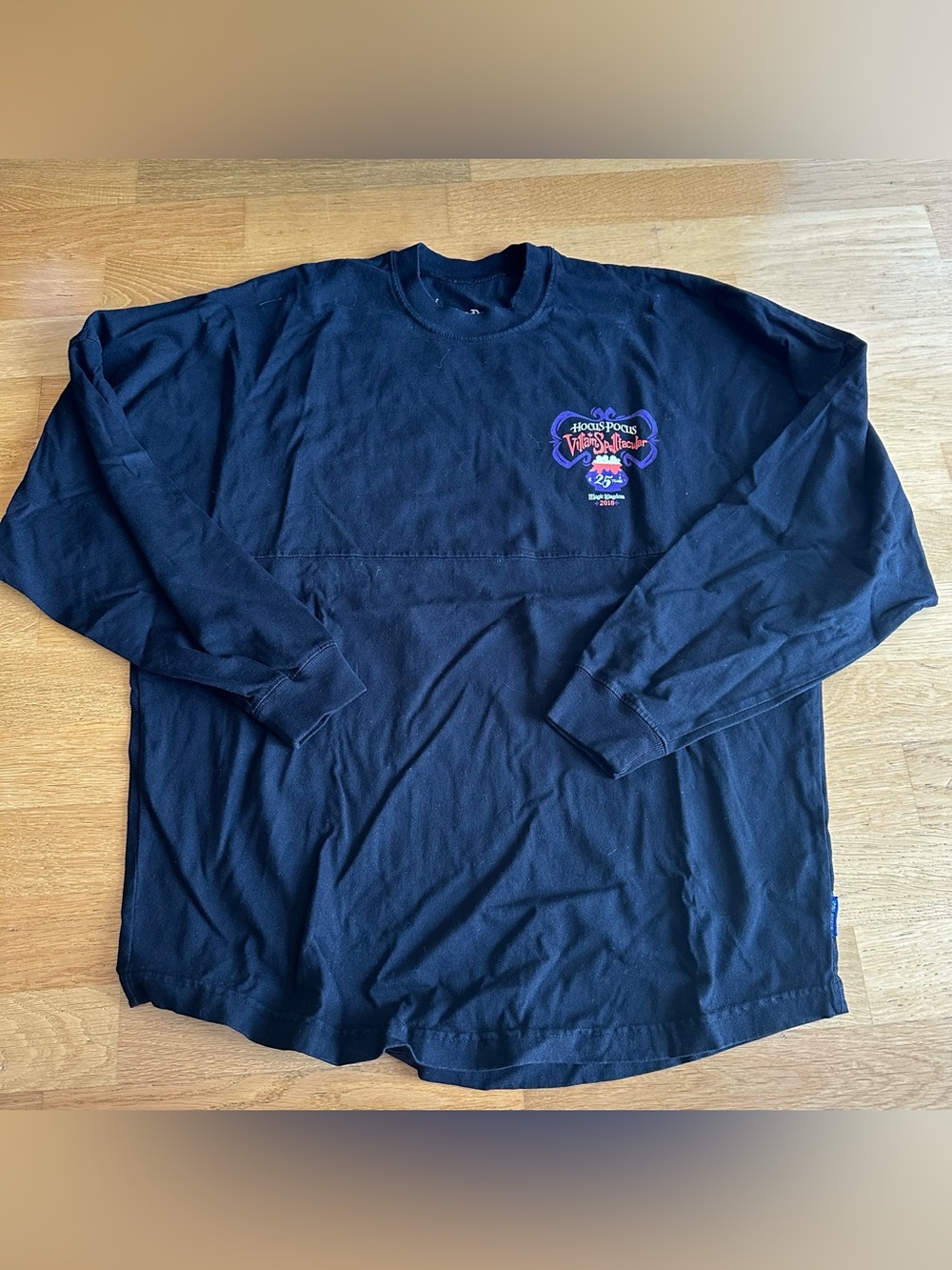 Disney Spirit Jersey / Hocus Pocus Villain Speltacular 25 Years Special Edition